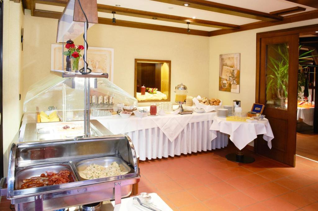 Hotel Restaurant Zur Linde Pattensen Εξωτερικό φωτογραφία